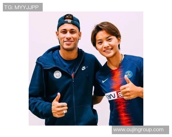 肯豆与足球明星们的浪漫故事揭示了娱乐圈的情感交织与时尚魅力